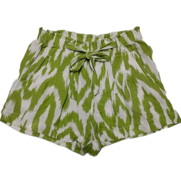 by Anthropologie Breezy Paper Bag Shorts Chartreuse Women's Medium Linen Blend - Picture 3 of 7